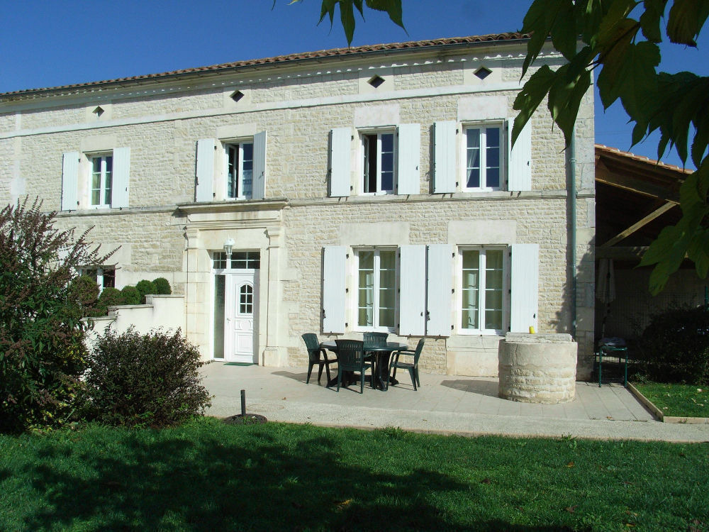 La terrasse du g&icirc;te