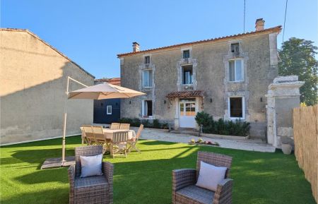 G&icirc;te n&deg;16G10332 Maine-de-Boixe - Charente - photo
