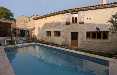 G&icirc;te n&deg;16G60532 Marsac - Charente - Fa&ccedil;ade du g&icirc;te 