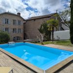 Maison ancienne avec piscine chauffée en Charente Limousine Maison ancienne avec piscine chauffée en Charente Limousine