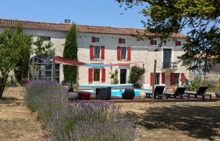 G&icirc;te n&deg;16G40783 Douzat - Charente - photo