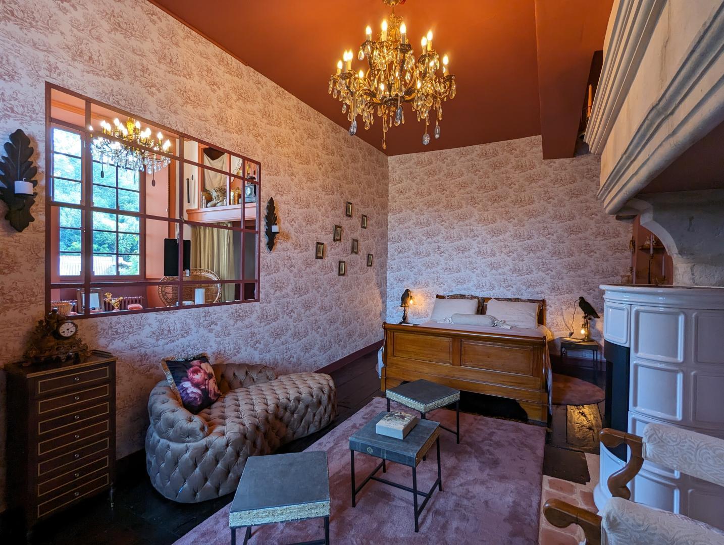 3ème étage : Chambre d?Écriture avec lit de 150x200, et salle d'eau avec wc privés photo 12