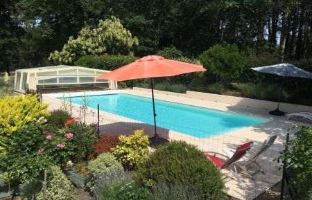 G&icirc;te n&deg;16G30942 Coteaux-du-Blanzacais - Charente - La piscine version d&eacute;couverte