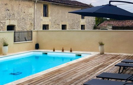 G&icirc;te n&deg;16G4101 Val-de-Cognac - Charente - Piscine