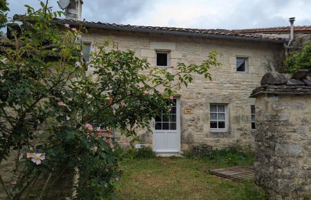 Gîte Gîte n°16G10021 Lonnes - Charente - Gîte