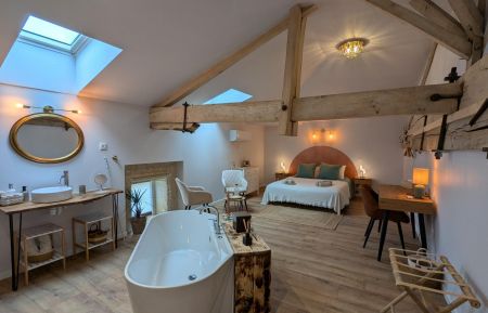Chambre d'h&ocirc;tes n&deg;16G9630 Champniers - Charente - photo