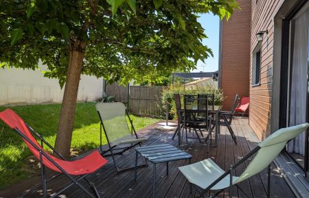 City Break n&deg;16G6065 Puymoyen - Charente - Terrasse de 30 m&sup2; ombrag&eacute;e 