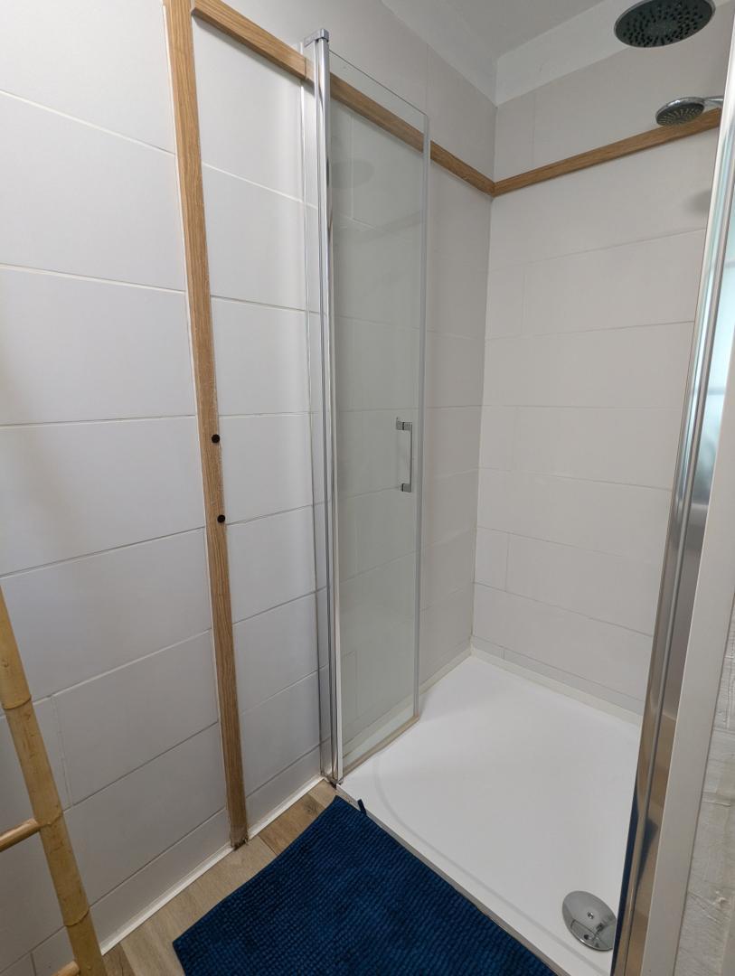 Appartement "Côté jardin" : la salle d'eau photo 28
