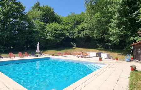G&icirc;te n&deg;16G3081 Reignac - Charente - La piscine 