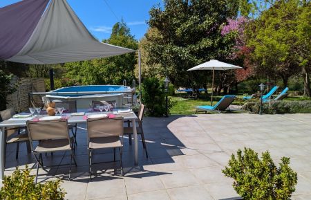 G&icirc;te n&deg;16G3111 Le T&acirc;tre - Charente - Terrasse privative avec vue sur jardin et piscine privative
