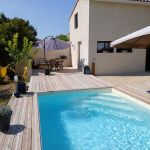 Piscine Acc&egrave;s direct par la terrasse du g&icirc;te 