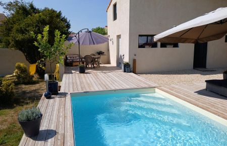 G&icirc;te n&deg;16G3114 Baignes-Sainte-Radegonde - Charente - Piscine Acc&egrave;s direct par la terrasse du g&icirc;te 