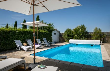 G&icirc;te n&deg;16G40691 Bellevigne - Charente - La piscine commune aux 2 g&icirc;tes